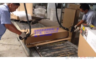 熱熔膠機(jī)的創(chuàng)新應(yīng)用與自動(dòng)噴膠機(jī)的未來趨勢(shì)